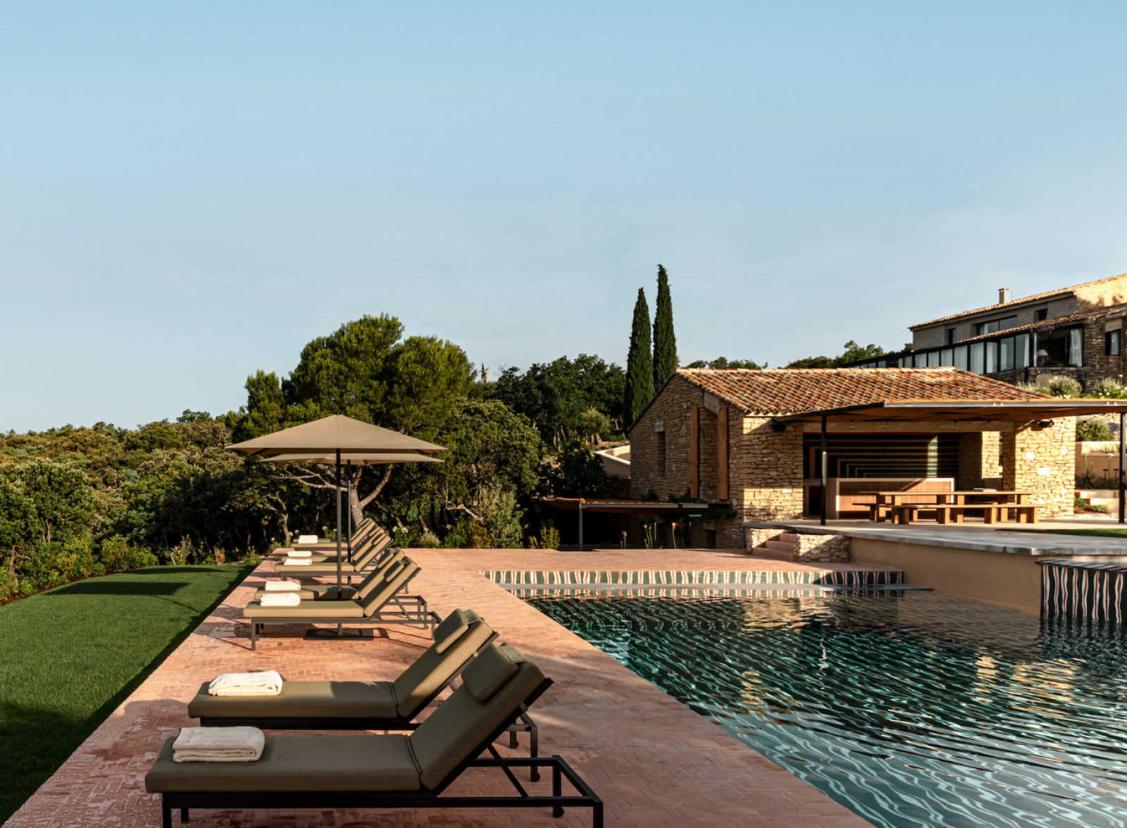 Monetize Your Luxury Property Luberon & the Alpilles, France : Professional Location Management