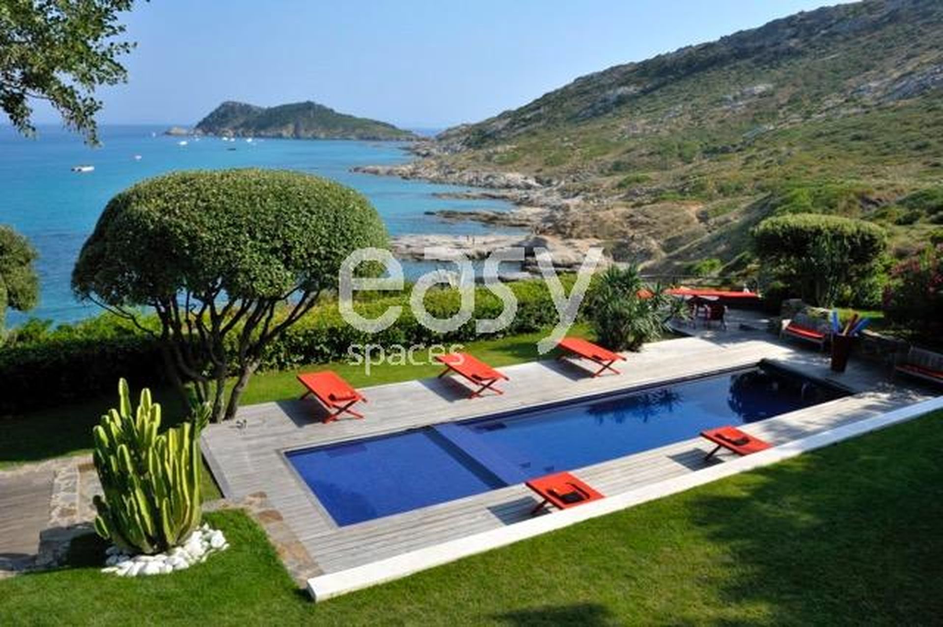 Professional filming locations for commercials at French Riviera in the south of France : curated and production-ready