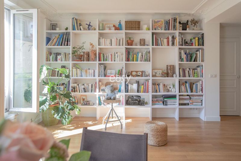 Rental location for professional photo and video shoots in Paris, France