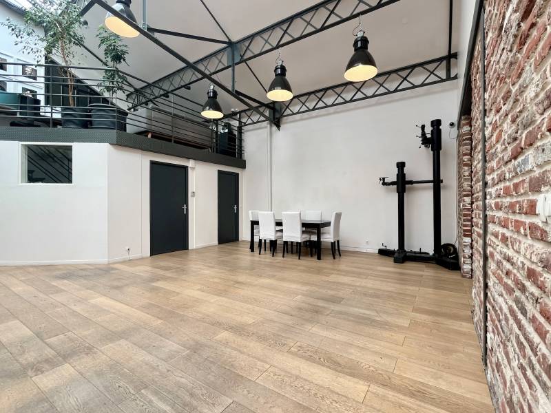 Renting Your House for a Photoshoot in France as a Unique Opportunity