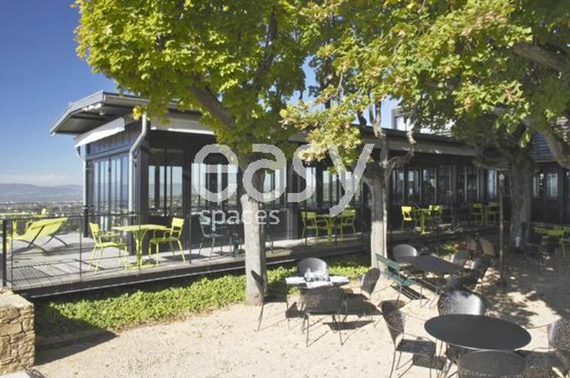 A contemporary location specifically designed and used for photography shoots in the Rhône-Alpes region