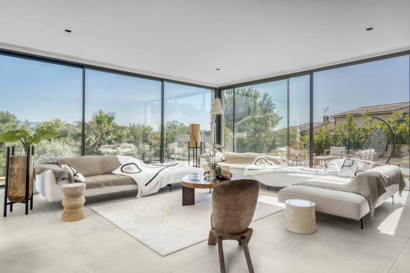 Contemporary house available for rent for hosting exceptional and memorable events in Cannes, FRANCE