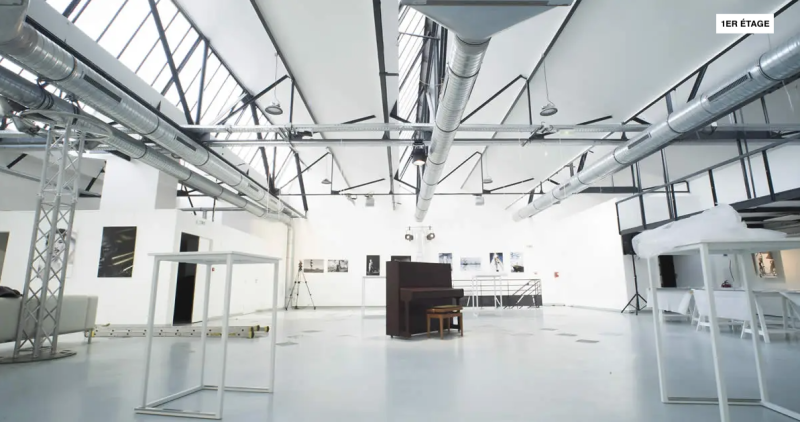 renting an industrial loft for filming purposes located in Lyon, France