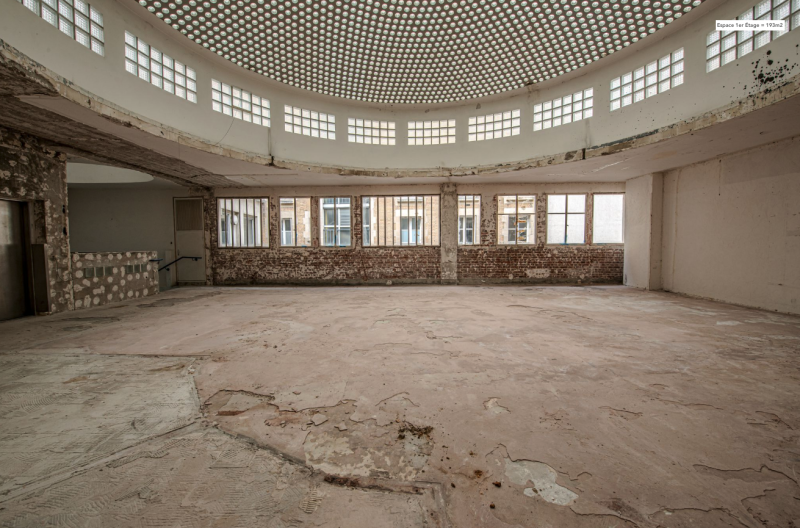 Raw venue rental for professional photography shooting in Paris, FRANCE