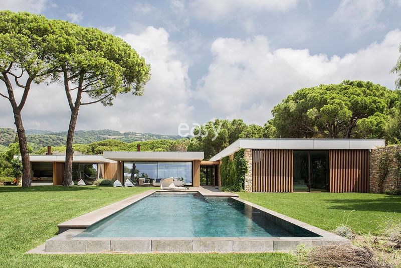 filming location in the beautiful city of Barcelona, Spain