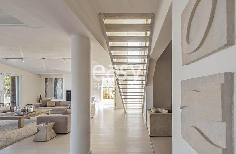 Renting a luxury villa with an exceptional sea view specifically for professional photo and video shoots