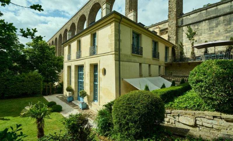 private mansion for rent for an event in Paris