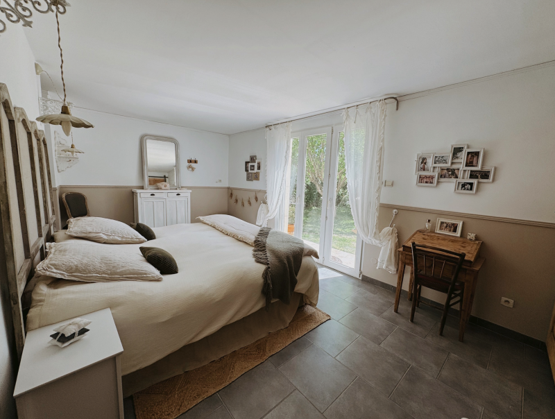 house with shabby chic decoration located in Avignon FRANCE