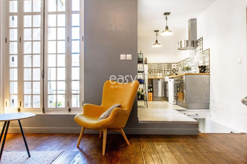 who knows a suitable location with an appropriate setting for filming a movie or video in Toulouse?