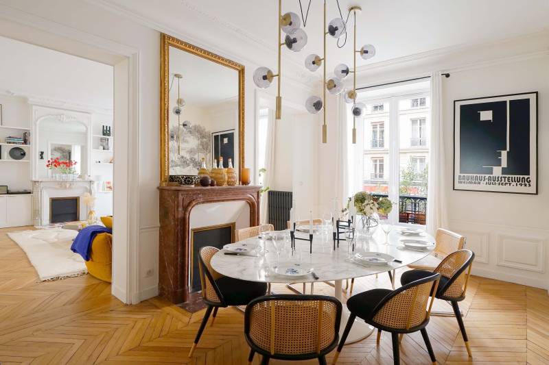 Paris Haussmann flat for creative productions