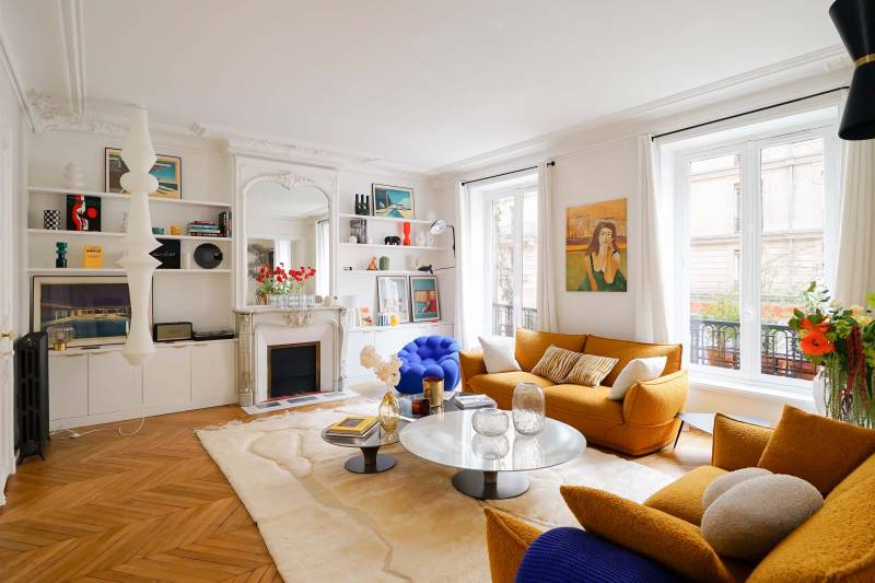 Paris shooting in a colorful Haussmann apartment