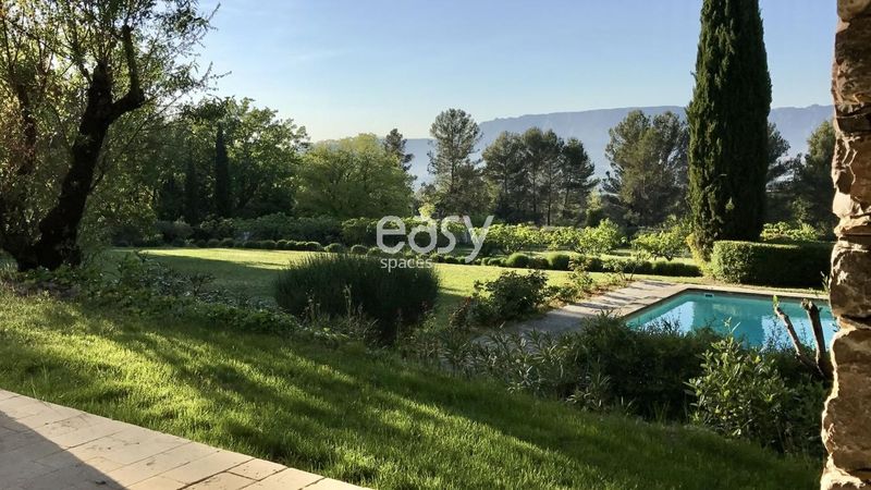 Country house in France perfect for professional photography shooting sessions