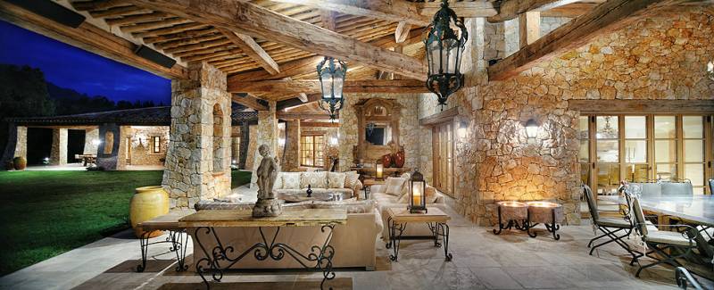 Rent an Unusual and Unique Domain Especially for Filming in Cannes, FRANCE