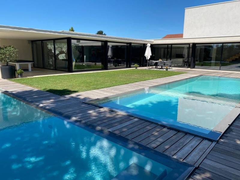 Contemporary house ideally suited for professional photoshoots in Lyon, France