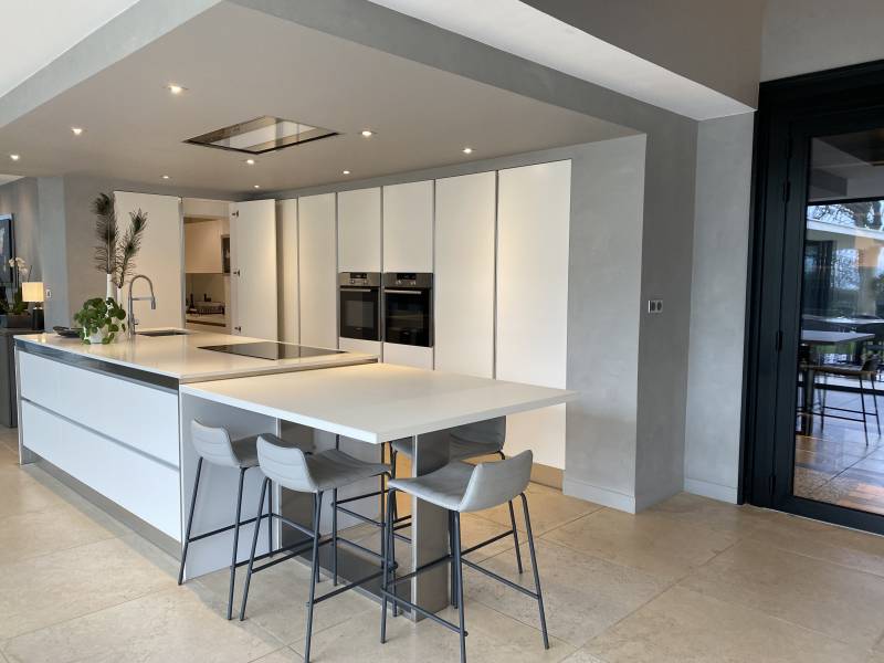 Filming Location in Lyon, FRANCE, with Detailed Context and Description