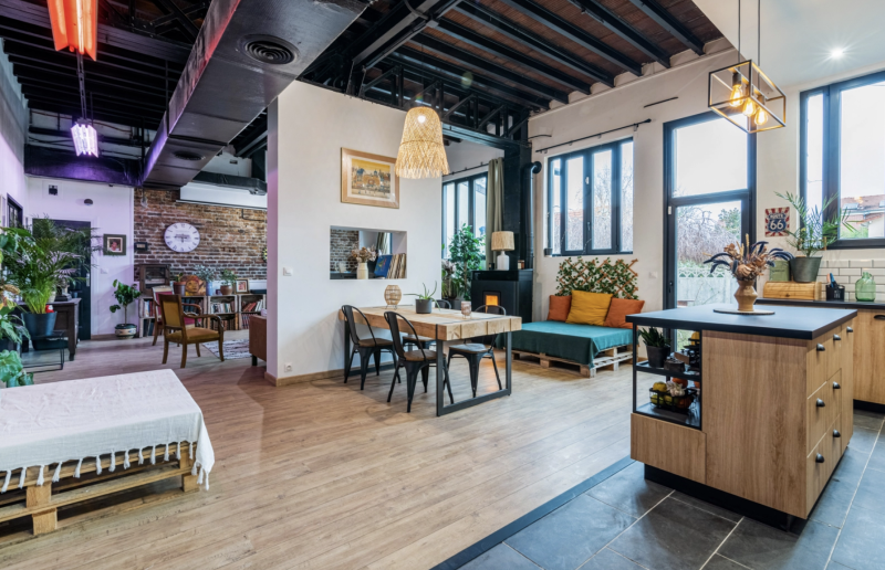 Spacious and Well-Lit Loft Available for Photo and Video Shooting in Paris, FRANCE