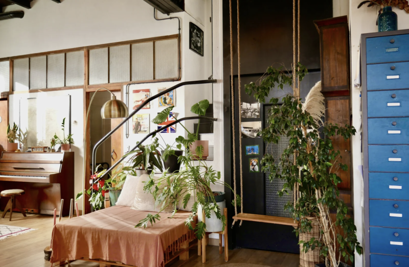 Industrial loft space ideally suited for professional and private events in Paris, FRANCE