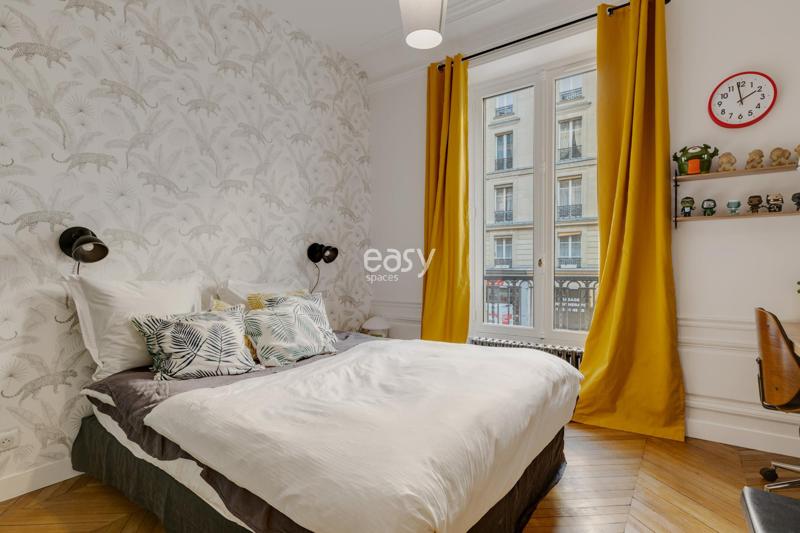 Parisian Haussmann-style apartment rental for filming in FRANCE, ideal for professional shooting needs