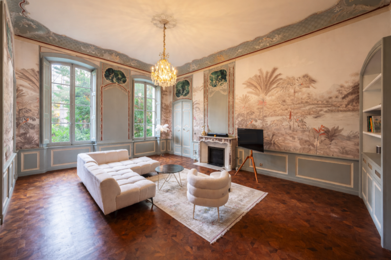 Private hotel for rent for filming in Aix-en-Provence