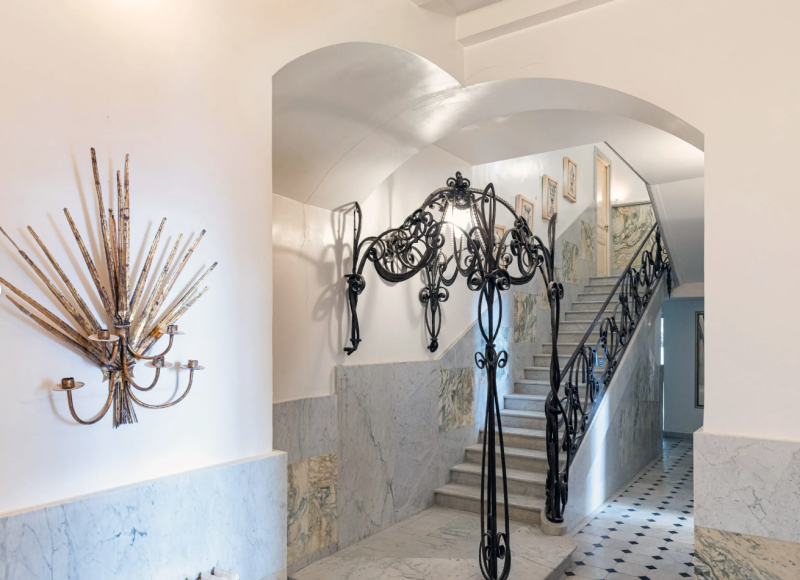 Riviera villa with stunning sea view available for rent on the French Riviera in FRANCE