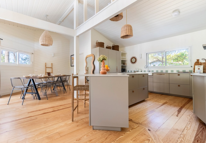 filming location agency bordeaux