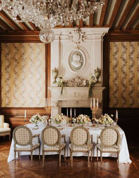 castle filming location Europe near Bordeaux authentic period interiors movie shooting location France château