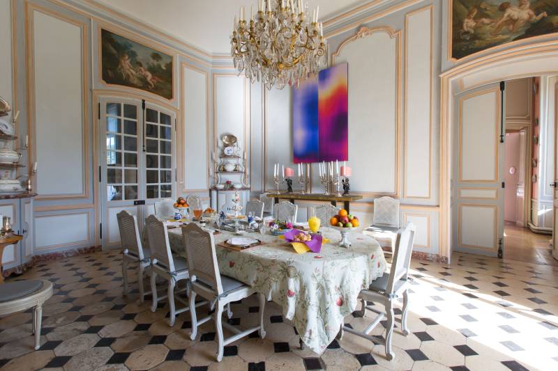 filming location in the Paris suburbs