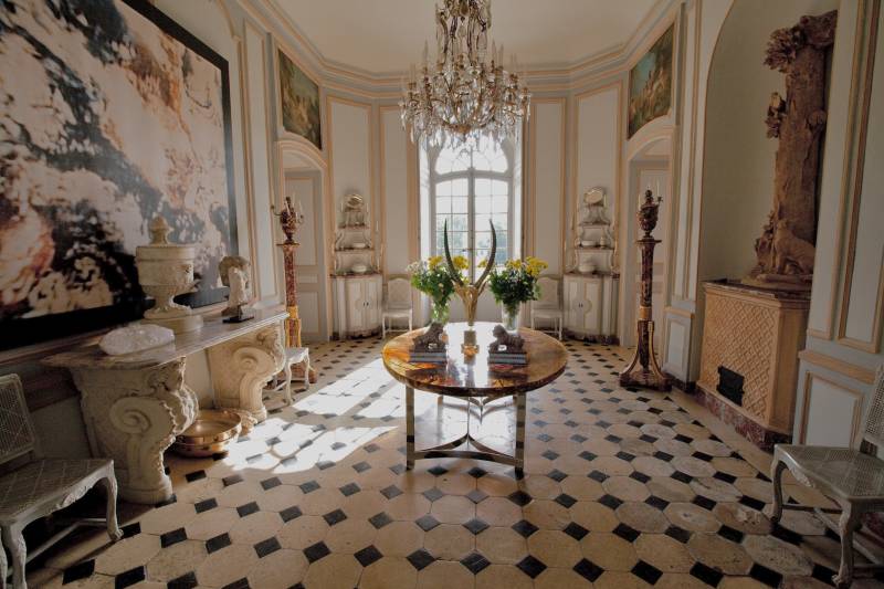 renting a venue for an event near Paris