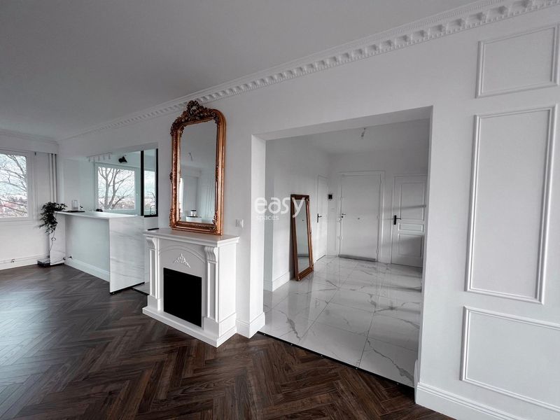 apartment located in the northern region of FRANCE suitable for filming purposes