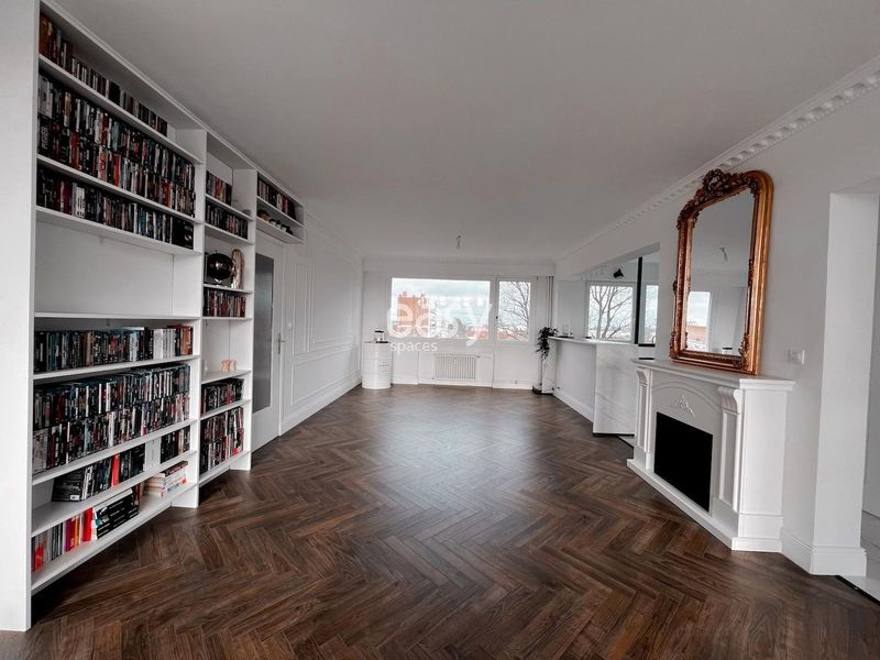 Event venue located in the northern region of France known for its unique characteristics