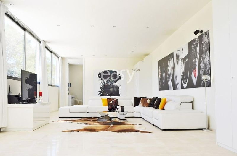 Contemporary stylish and modern decor designed specifically for photo shoots in Ibiza