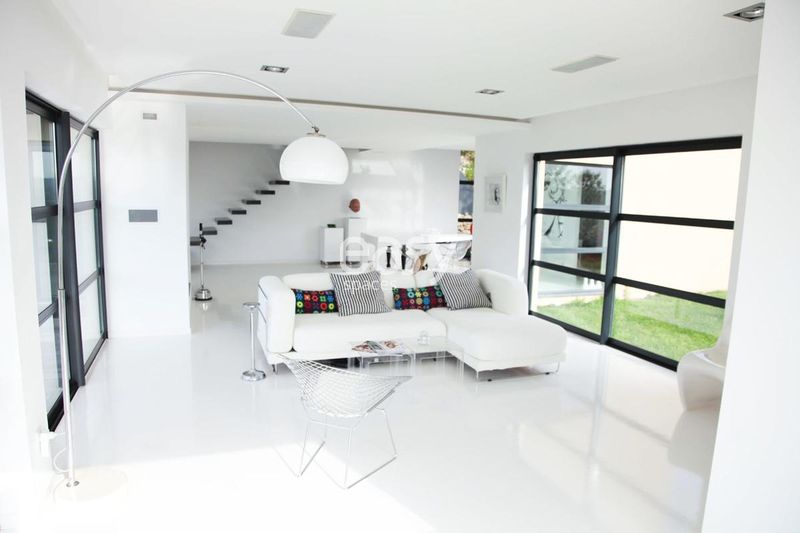 Living room in a contemporary house perfectly designed for professional photo shoots in Lyon