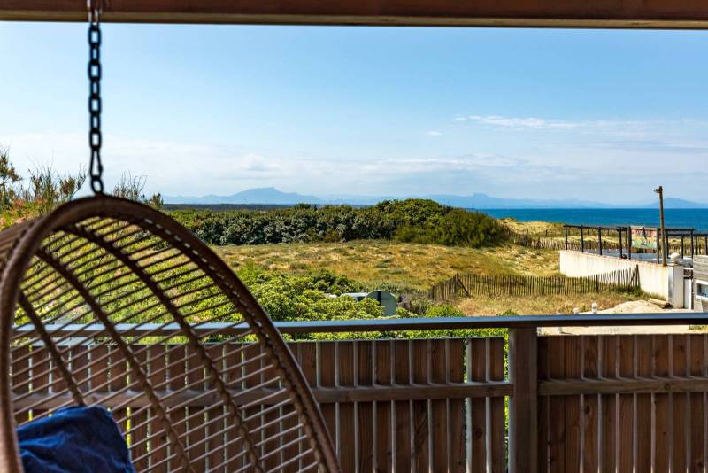 Unique beach locations for photo and film shoots in France