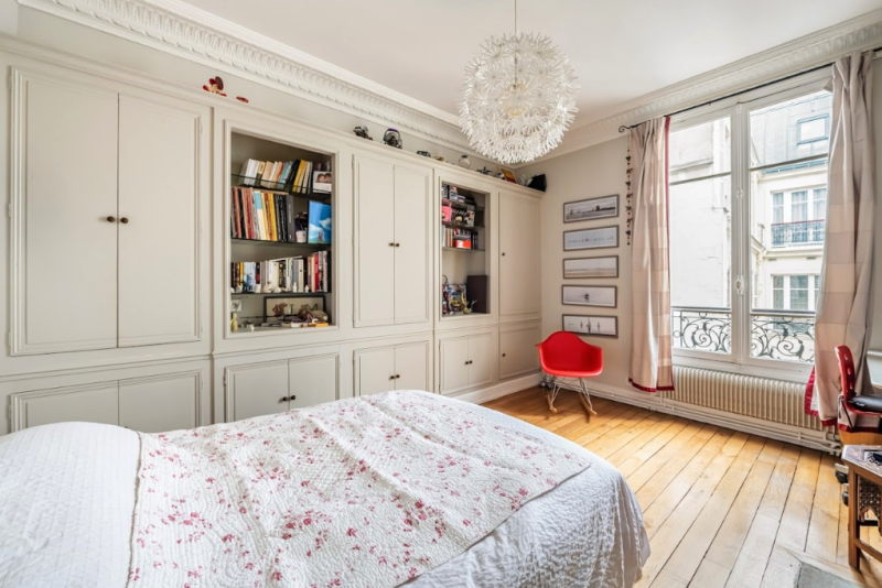 renting a Haussmann-style apartment in the center of Paris