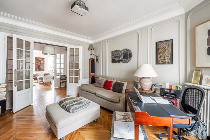 rent an apartment for a photoshoot in the center of Paris