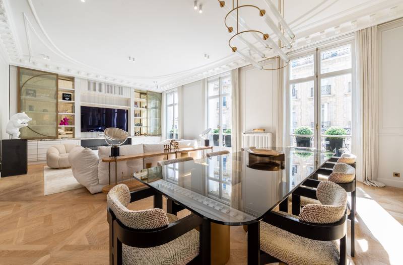 luxurious and elegant event venue located in the heart of Paris, FRANCE
