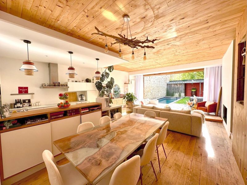 A unique and atypical photoshoot location in Bordeaux, FRANCE