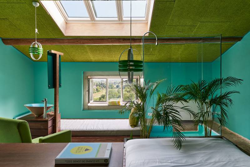 Contemporary photoshoot location in the scenic Luberon region of FRANCE