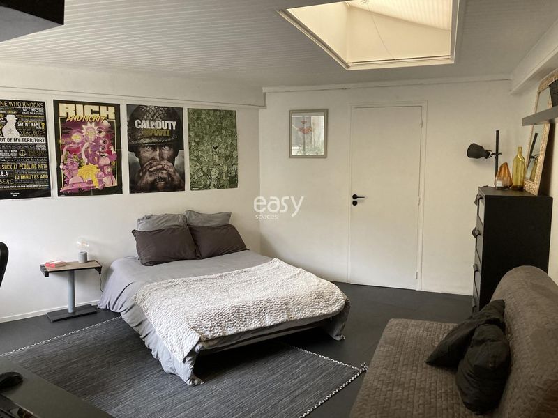 House with garden available for photo shoot and film shooting near Paris suburbs with easy access