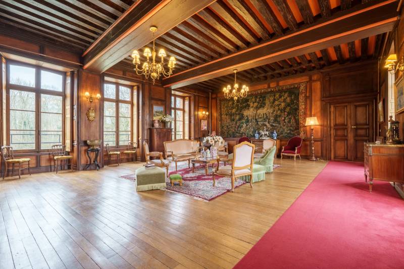 castle available for rent specifically for professional photo shoots located in Paris, FRANCE