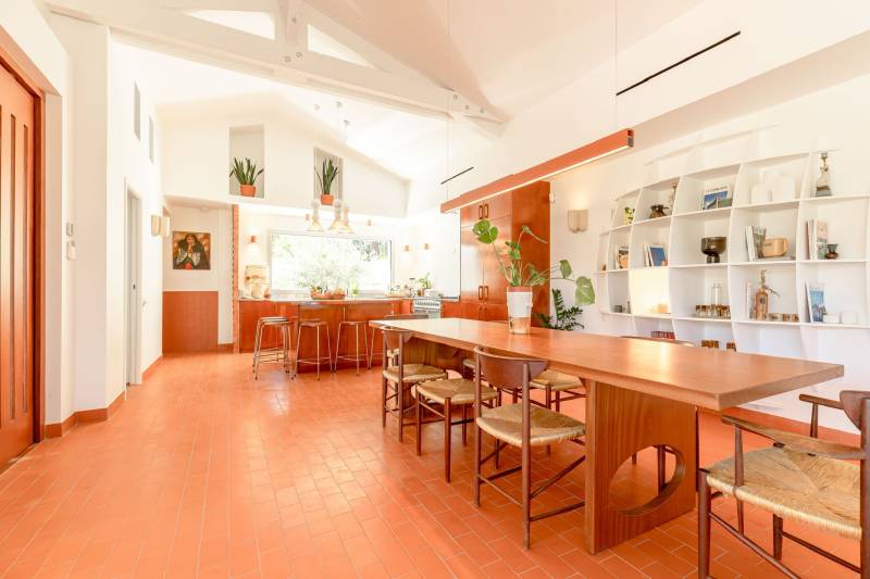 Filming location situated in the beautiful Provence region of FRANCE