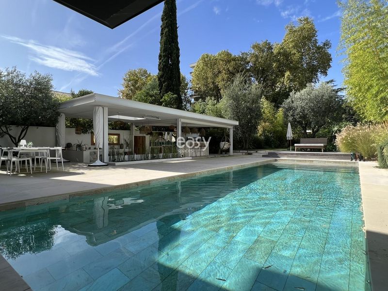 Shooting location in the Gironde region of FRANCE known for its scenic beauty