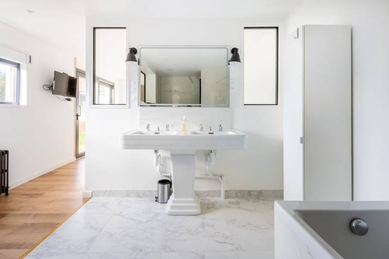 villa available for rent in Roubaix, FRANCE, specifically for professional photo or video shooting sessions