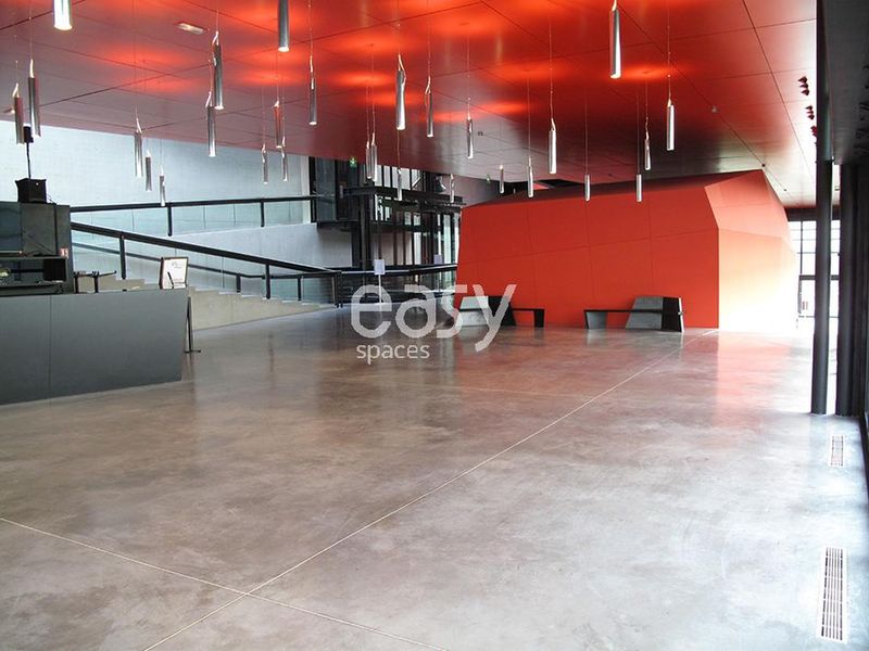 event space ideally suited for hosting a comprehensive roadshow in the city of Rennes