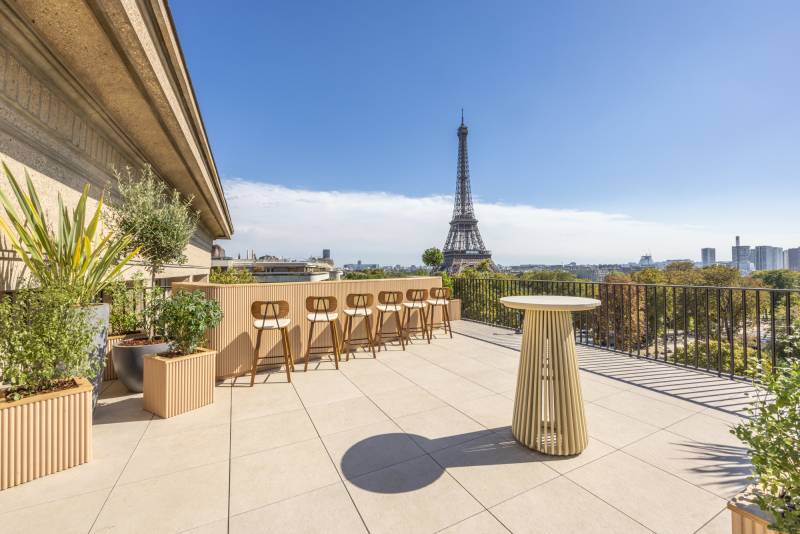 Rooftop available for rent in FRANCE for an exclusive and memorable press launch event in Paris