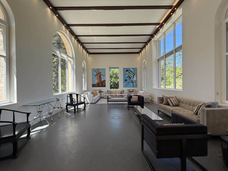 decorative setup specifically designed for photo shoots in Cannes, FRANCE