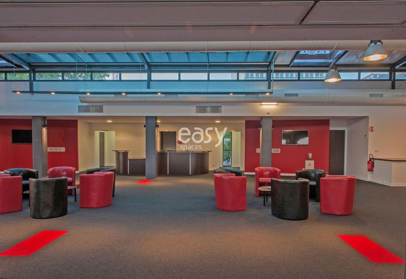 Venue location for an extensive and professionally organized roadshow event in Rouen