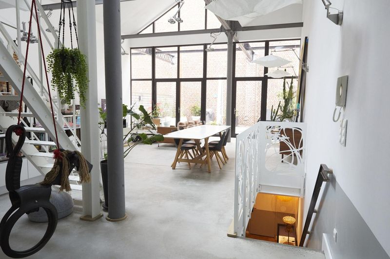 spacious and modern loft available for professional shooting located in Lille, FRANCE