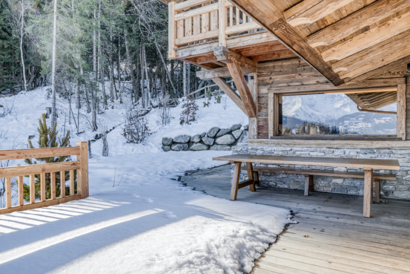 Mountain location in FRANCE chosen for the outdoor photoshoot session