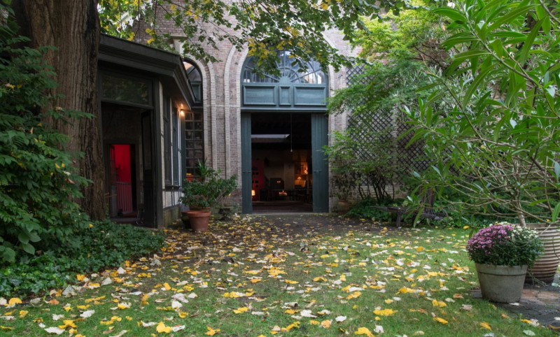 event venue with garden for photo shoots in Amiens